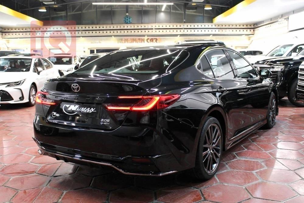 تۆیۆتا کامری